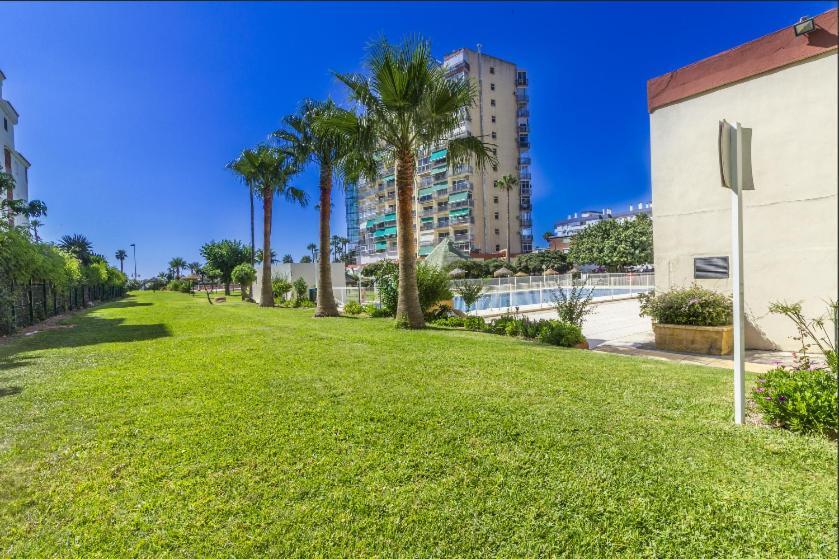 Apartamento En Benalmadena, Primera Linea De Playa 外观 照片
